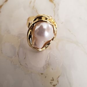 Adjustable Vintage costume  mermaid faux pearl gold ring
